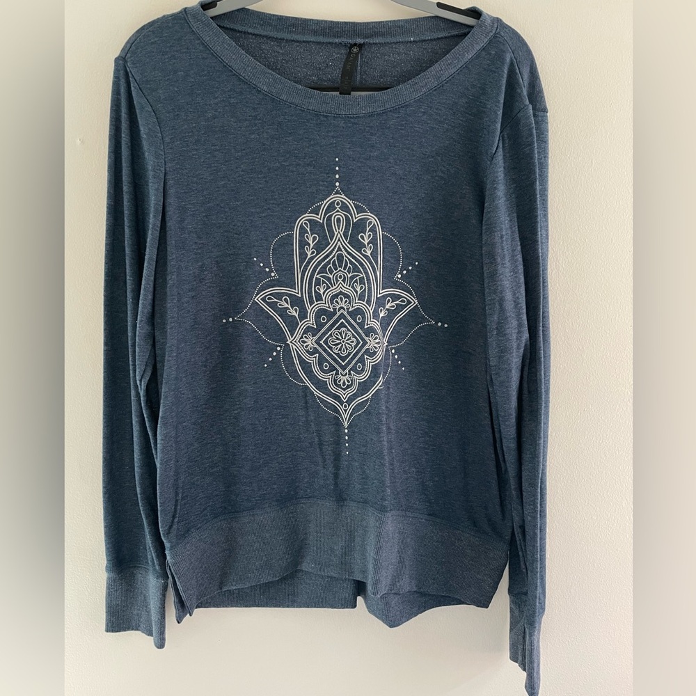 Women’s Gaiam Medium Blue Hamsa Lotus Sweatshirt